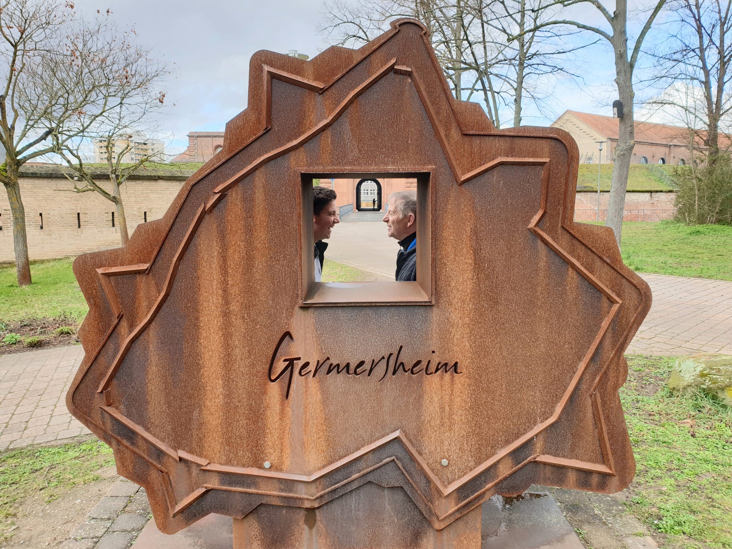 Stadtführung in Germersheim Opa und Enkel